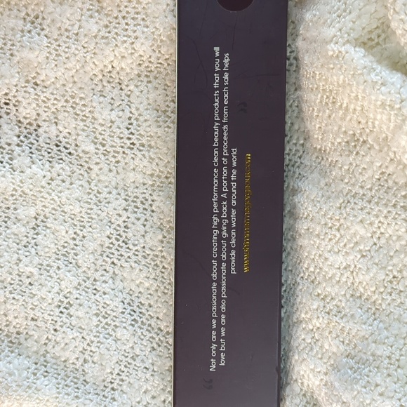 Shimmer Me Gorgeous LINE, LASH & GO in Black, 0.9ml/0.03fl oz - Picture 13 of 14